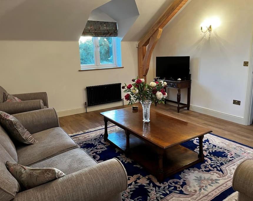 Byre - Farm Cottage On 9 Acre Equestrian Small Holding Солсбъри Екстериор снимка